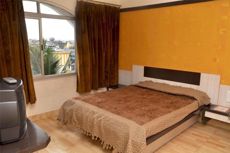 Hotel Sharan Shirdi Exterior foto